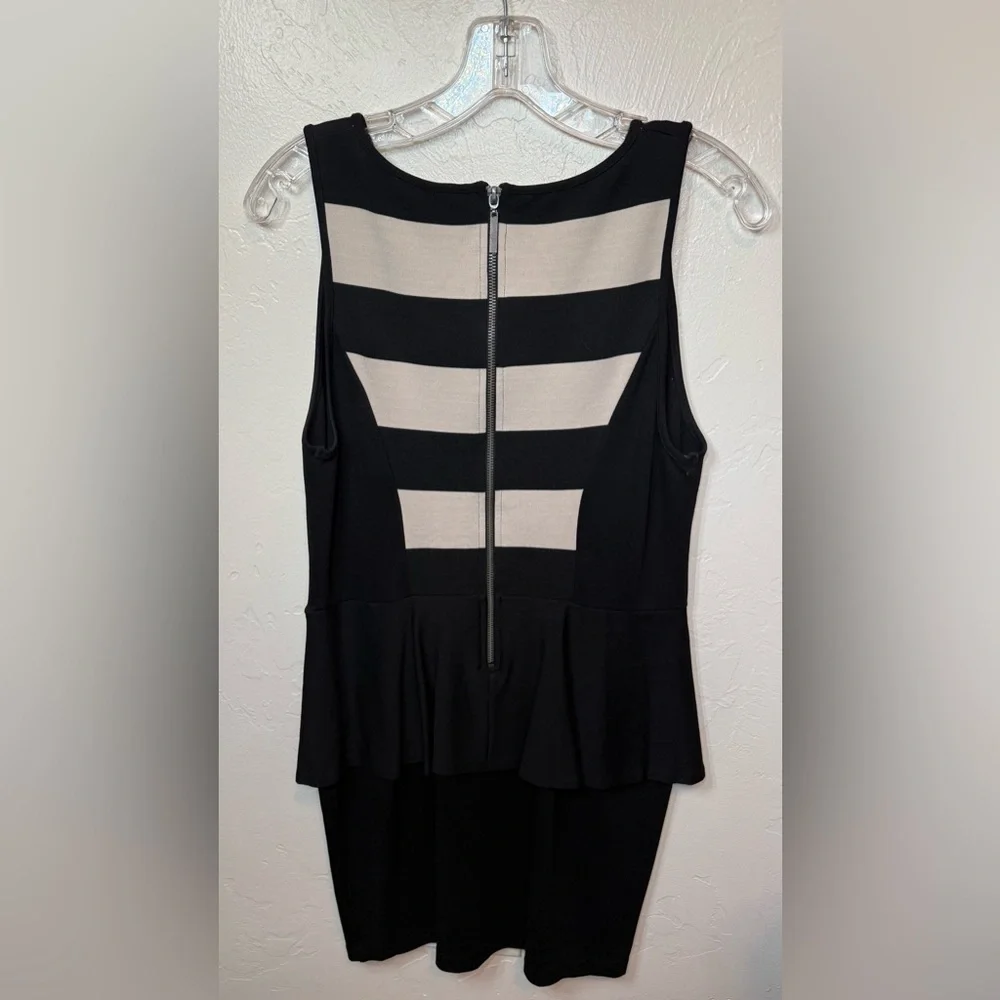 Kensie Black and Beige Striped Peplum Dress, size L - Picture 4 of 9